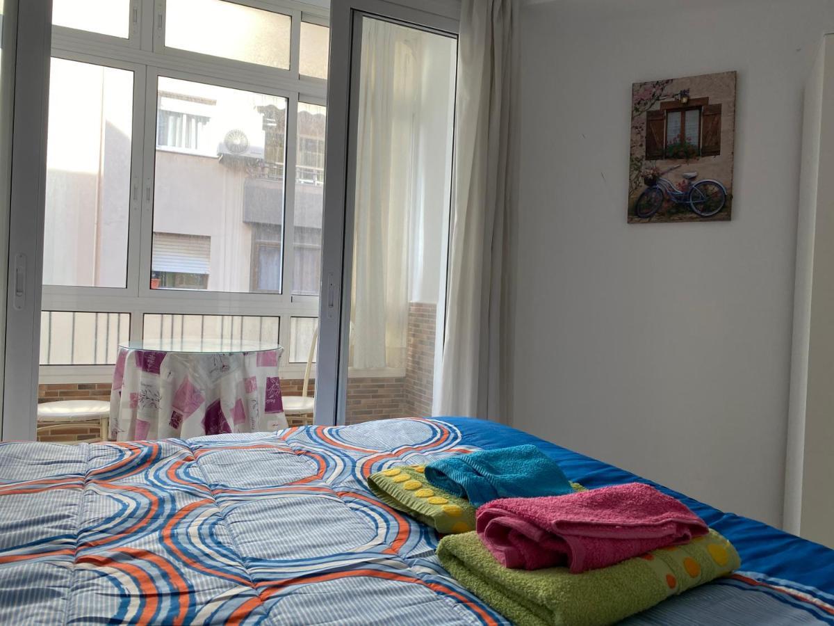Malaga Centro Habitaciones Privada En Apartamento Compartidos ภายนอก รูปภาพ