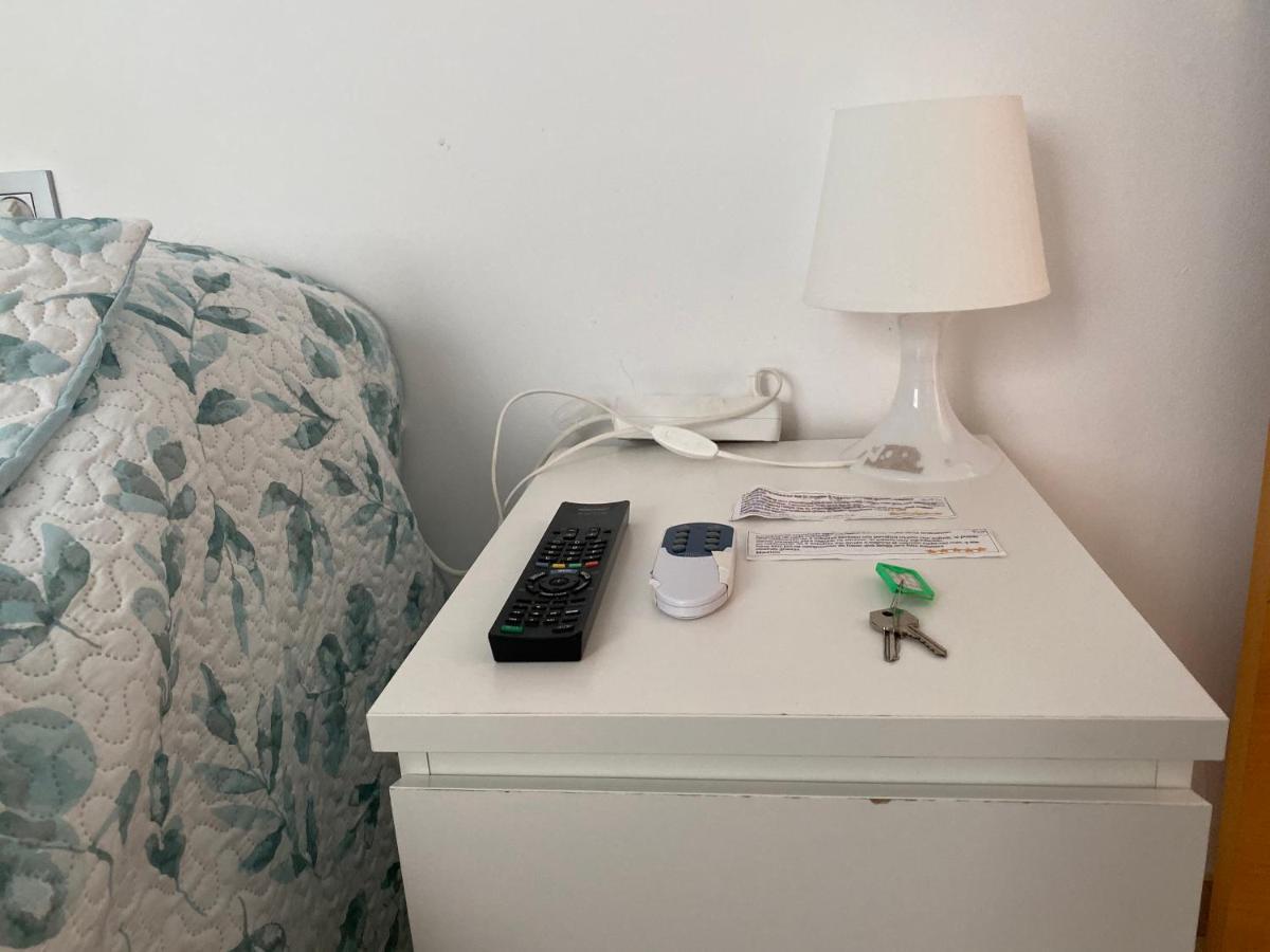 Malaga Centro Habitaciones Privada En Apartamento Compartidos ภายนอก รูปภาพ