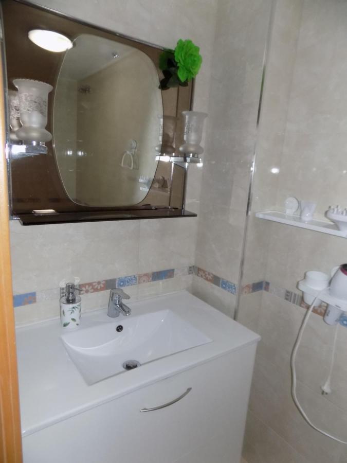Malaga Centro Habitaciones Privada En Apartamento Compartidos ภายนอก รูปภาพ